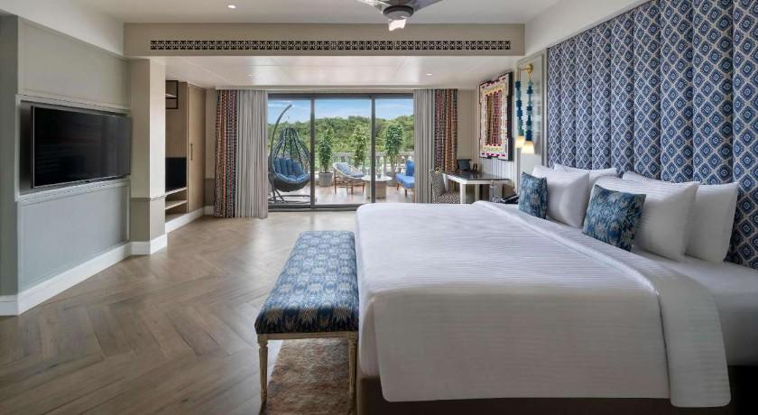 Grand Mercure Goa Candolim in Goa