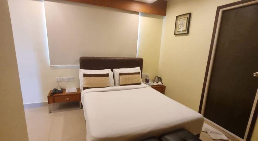 Hotel Diamonds Pearl in Visakhapatnam
