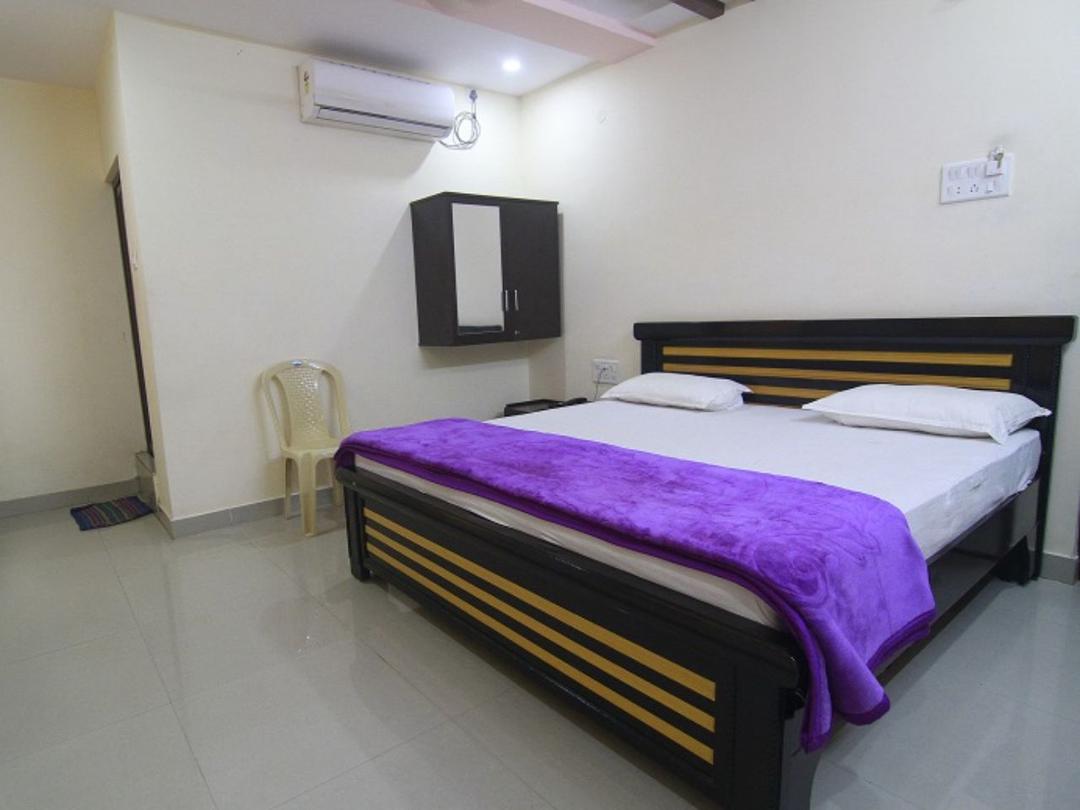 Hotel GMT in Visakhapatnam