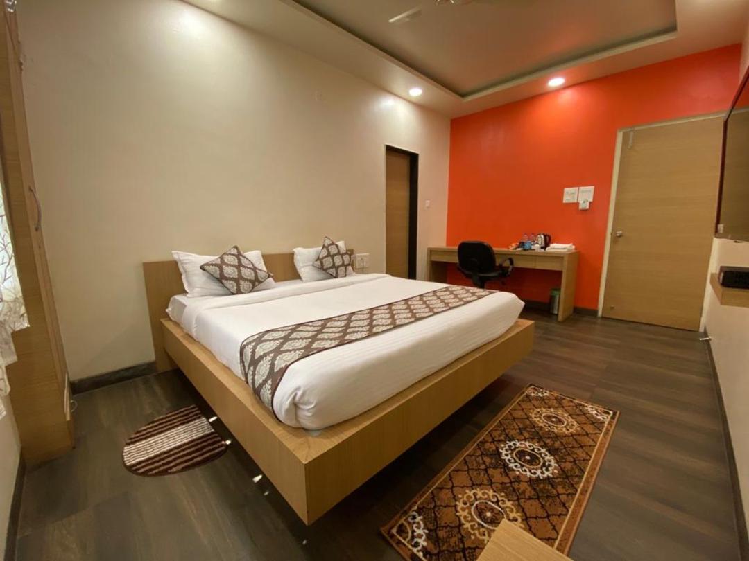 Cosmo Stays in Pune