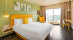 Bloom Hotel Dona Paula in Goa