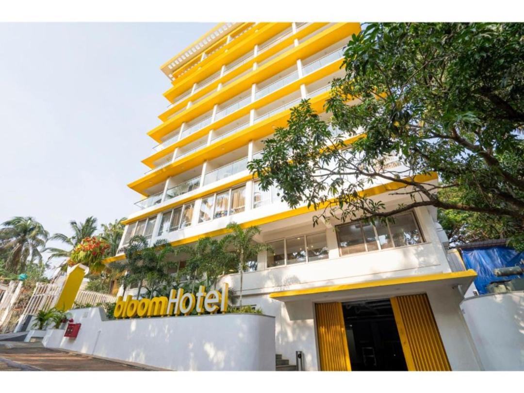 Bloom Hotel Dona Paula in Goa